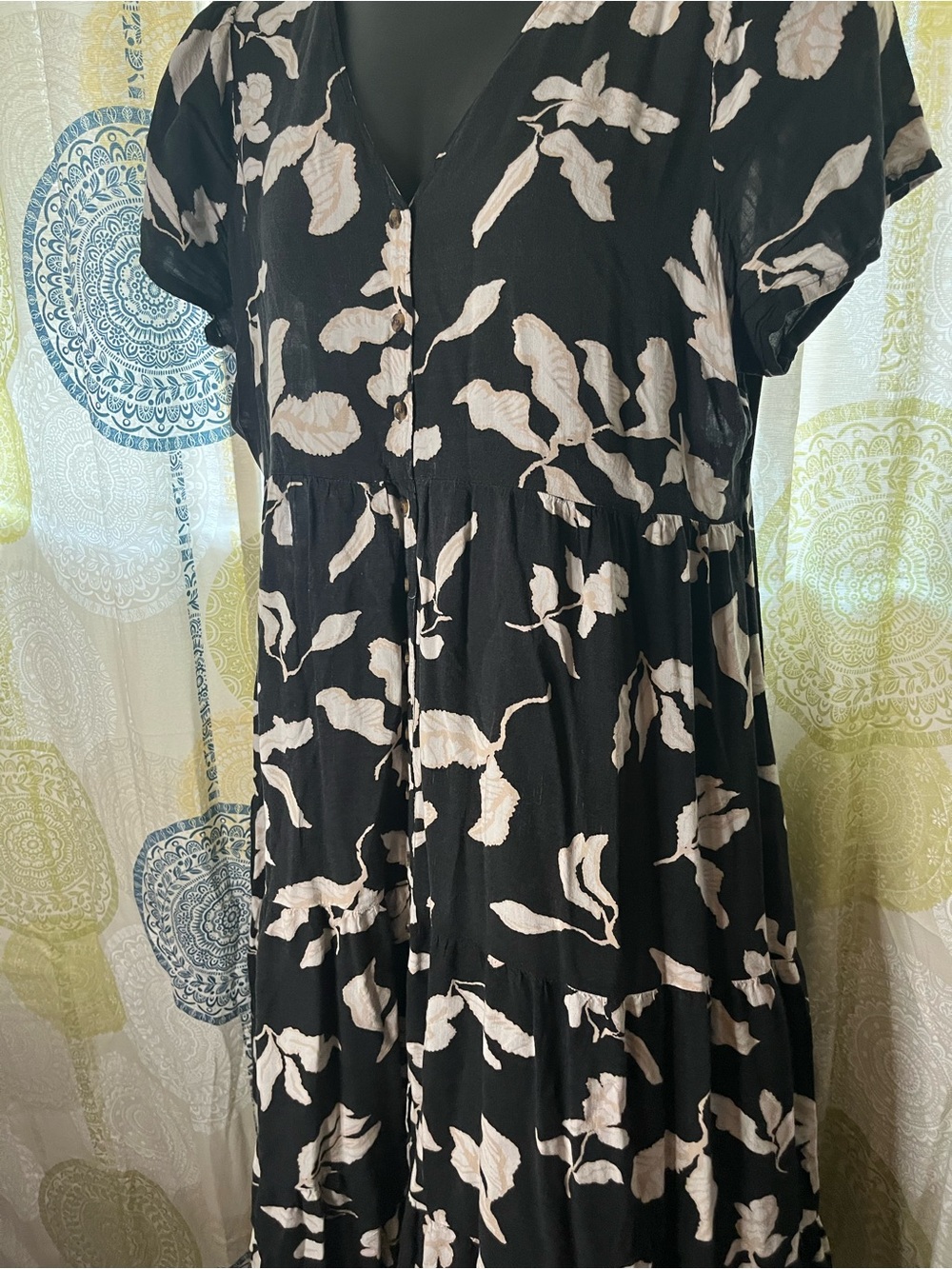 Sonoma Black Floral V-Neck Short Sleeve Dress - Picture 4 of 7